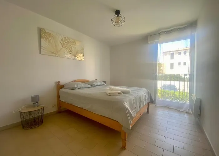 Vue Exceptionnelle Sur La Corniche Διαμέρισμα Σετ