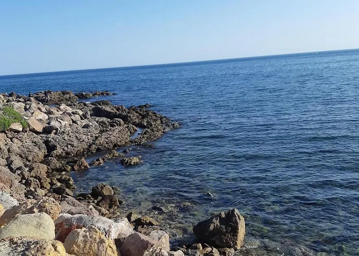 Vue Exceptionnelle Sur La Corniche